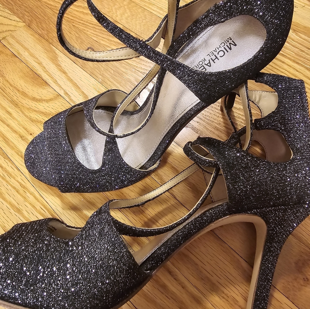 Michael Kors size 8 sparkly pumps/sandals